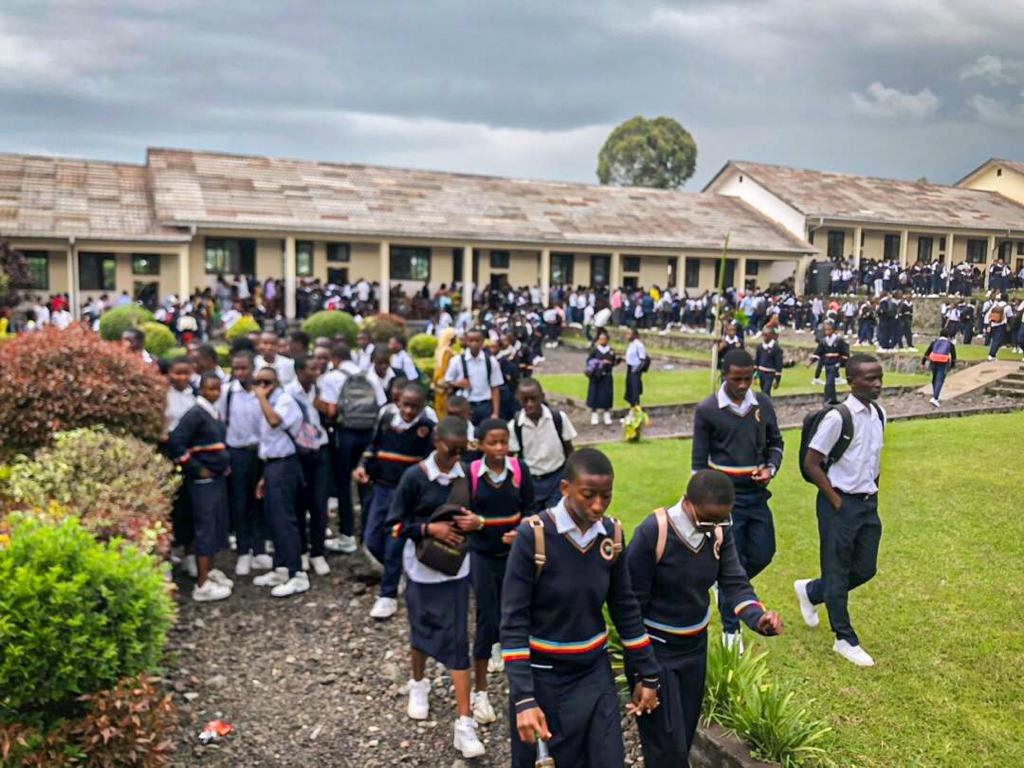 photo de l'école du cinquantenaire